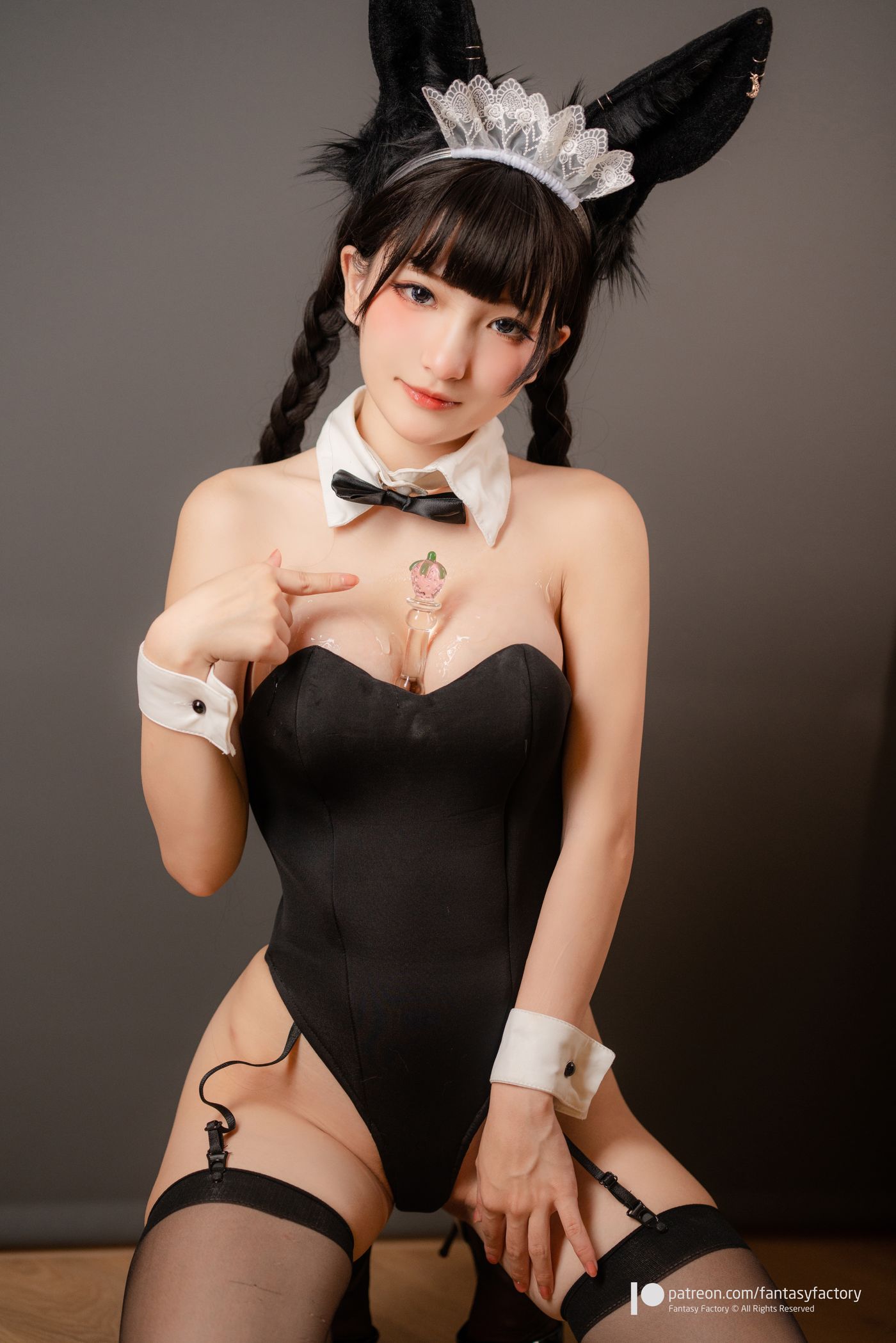 小丁Ding《Bunny girl Maid》