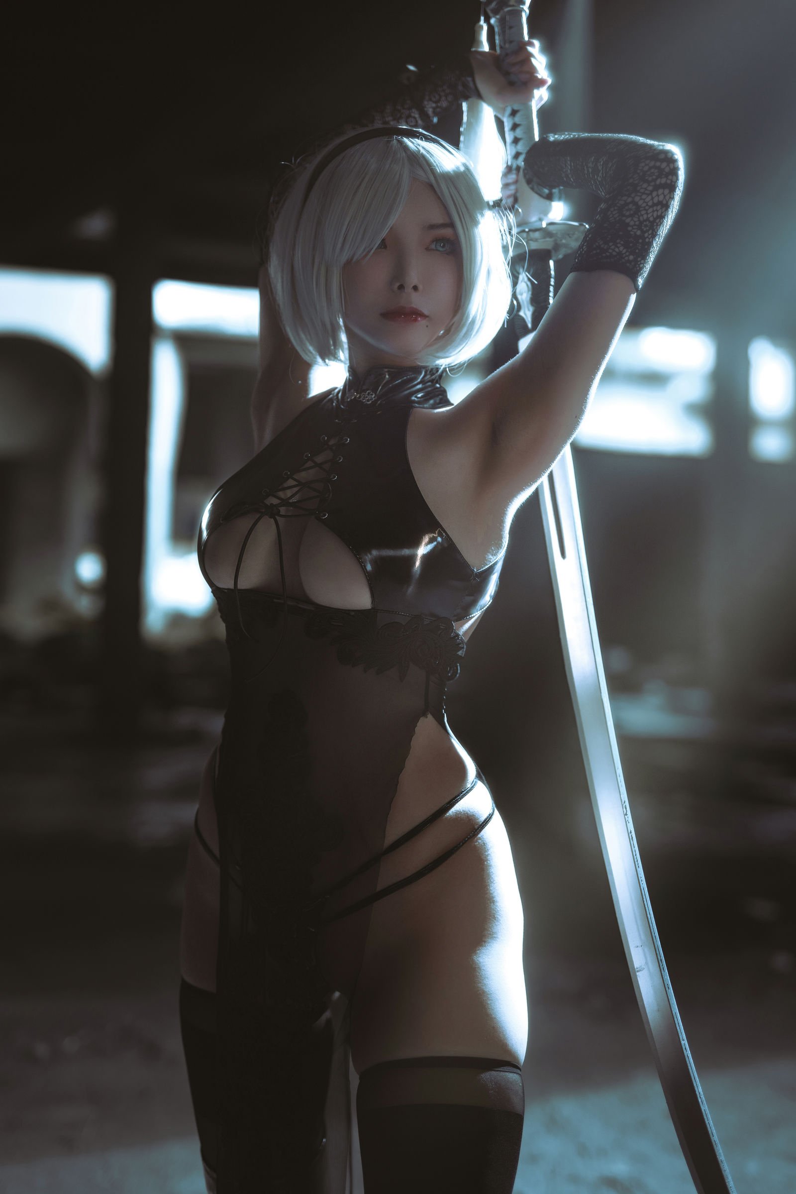 秋和柯基《2B》