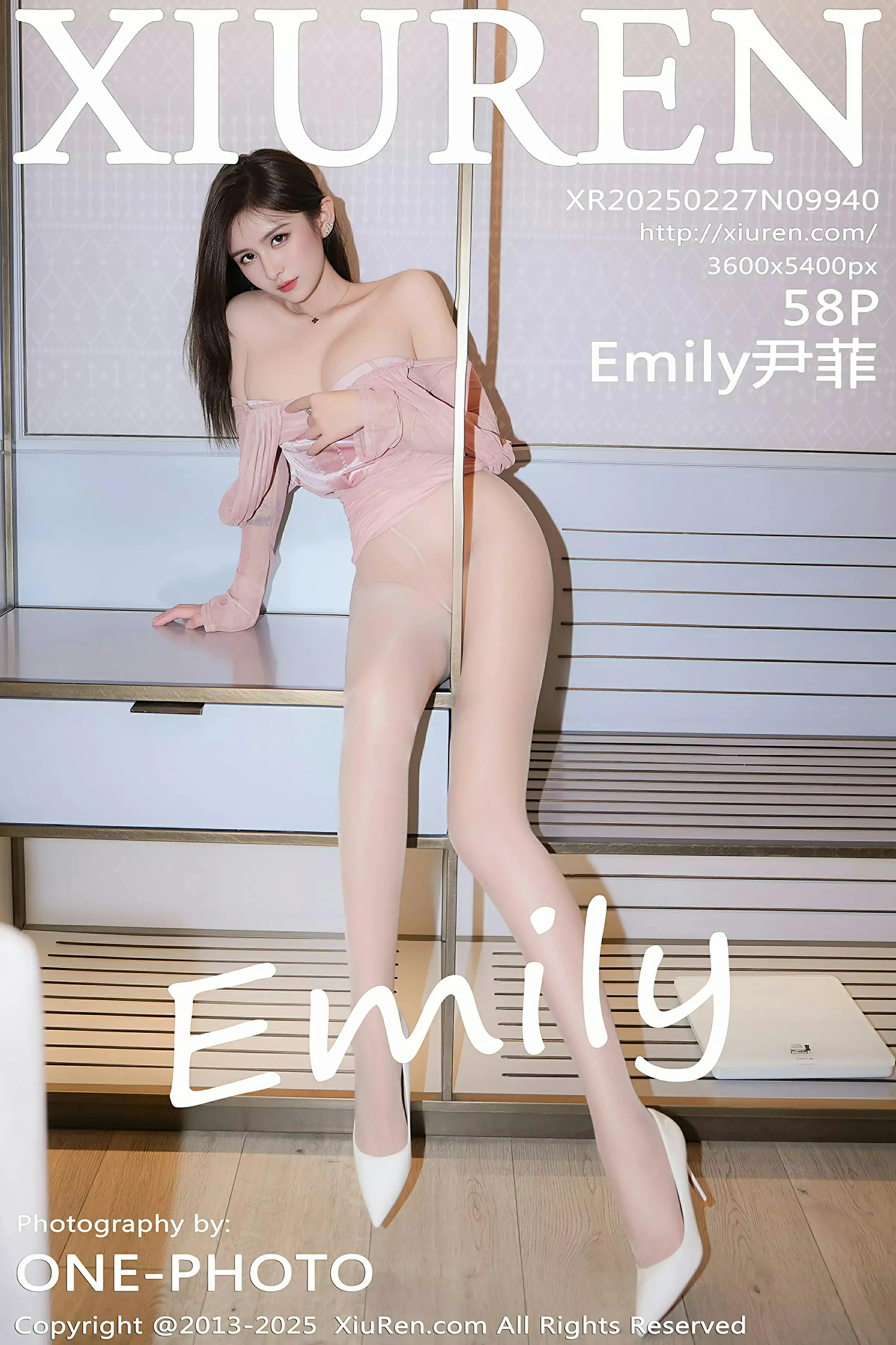 [XiuRen秀人网] 2025.02.27 No.9940 Emily尹菲-绅士图